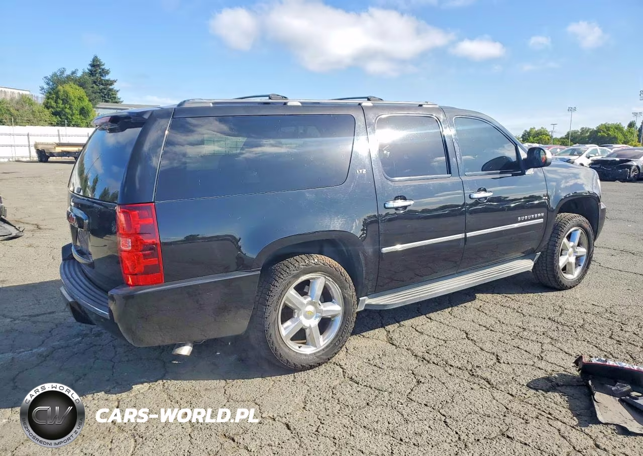 2013 Chevrolet Suburban K1500 Ltz VIN:1GNSKKE77DR377325 - 3