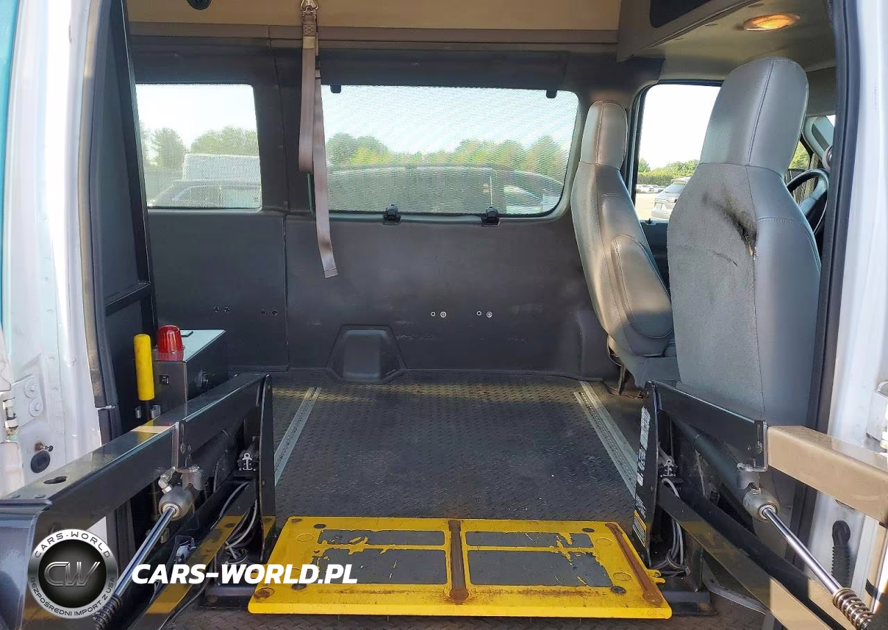 2010 Ford Econoline E250 Van VIN:1FTNS2EW6ADA26539 - 11