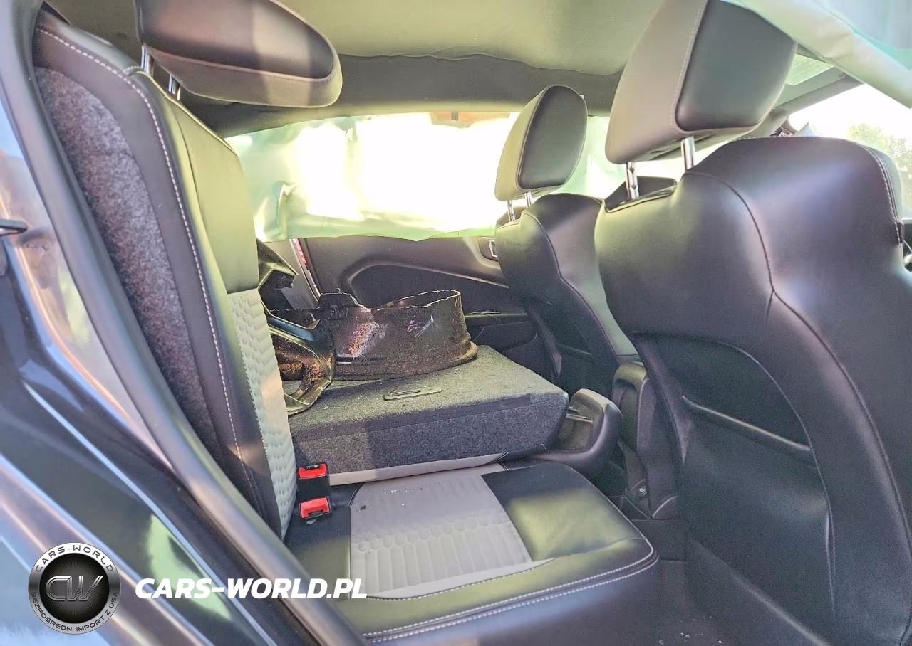 2018 Ford Fiesta St VIN:3FADP4GX8JM113562 - 10