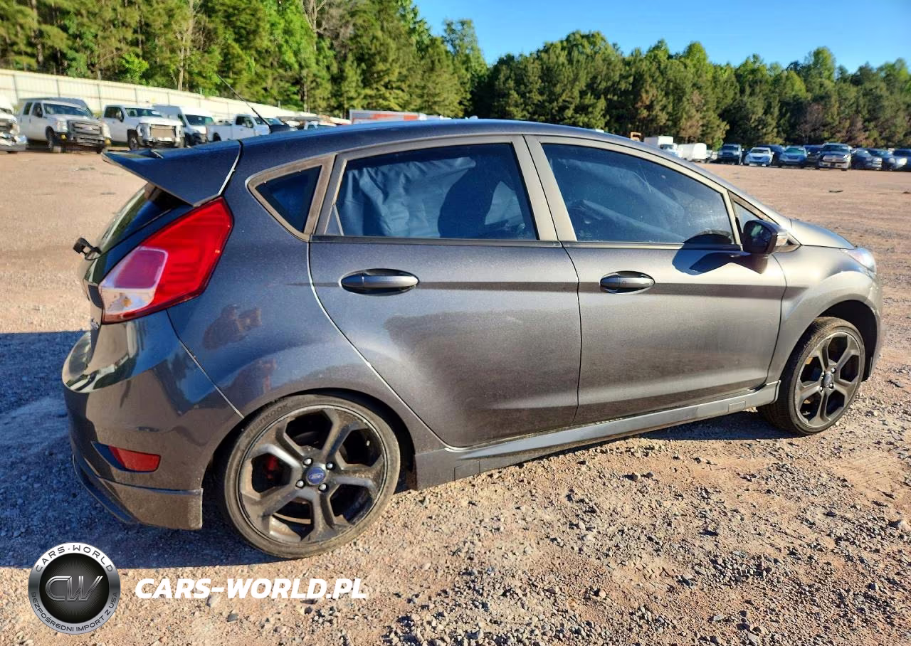2018 Ford Fiesta St VIN:3FADP4GX8JM113562 - 3