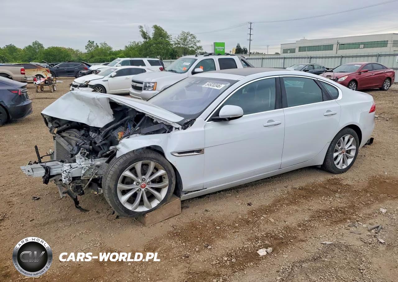 2017 Jaguar Xf Premium VIN:SAJBJ4BNXHCY44063 - 1