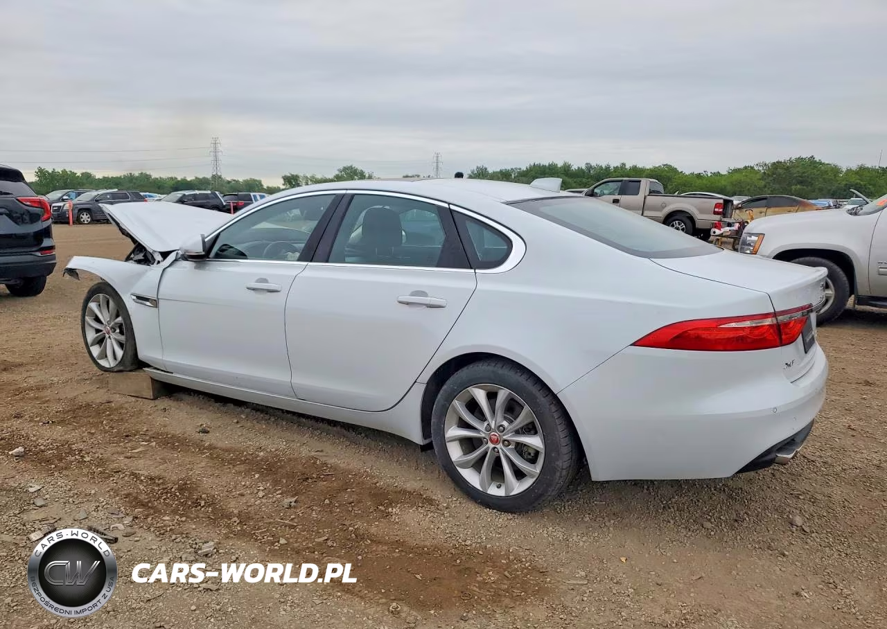 2017 Jaguar Xf Premium VIN:SAJBJ4BNXHCY44063 - 2