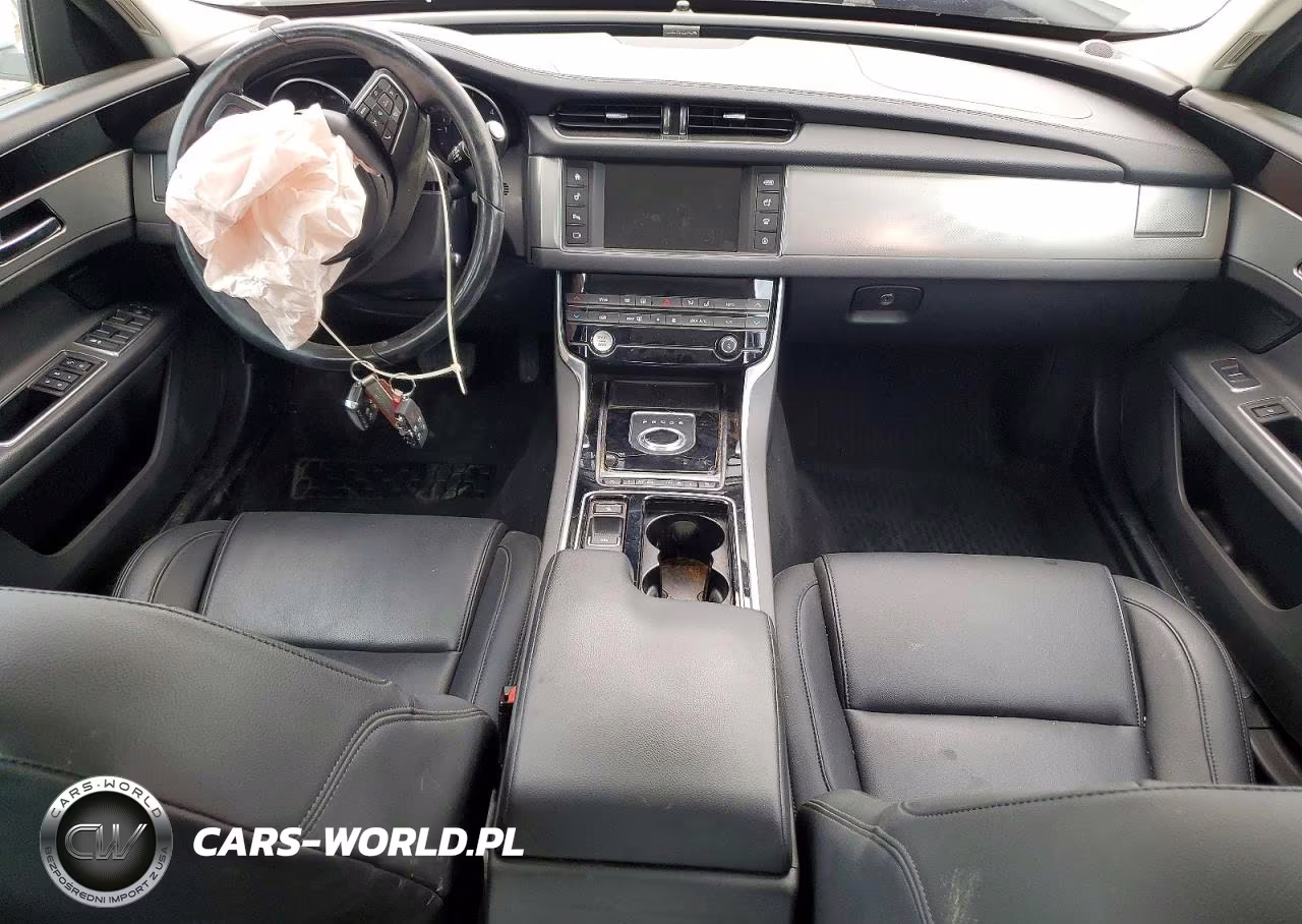 2017 Jaguar Xf Premium VIN:SAJBJ4BNXHCY44063 - 8