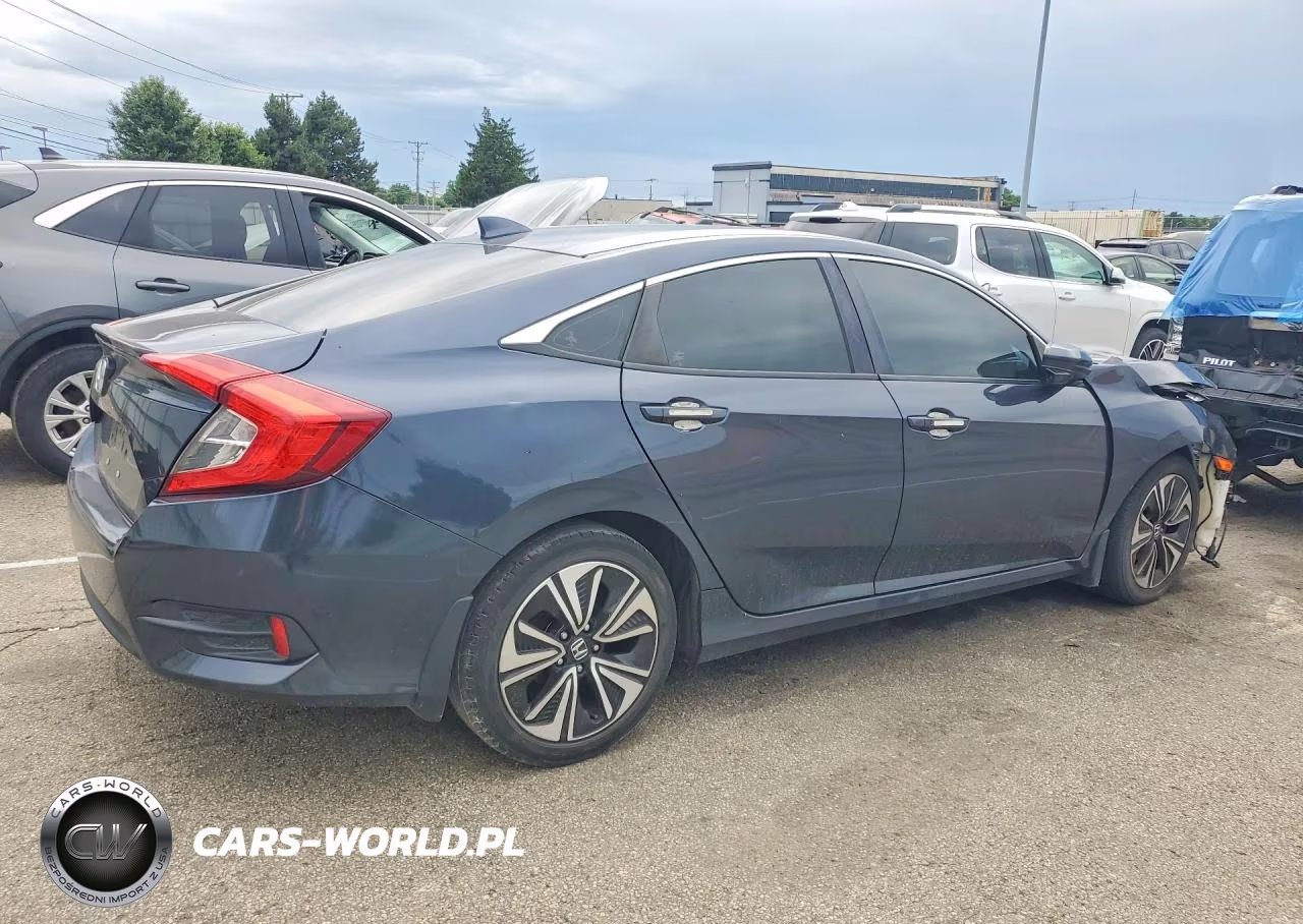 2017 Honda Civic 4D Ex VIN:19XFC1F3XHE214201 - 3