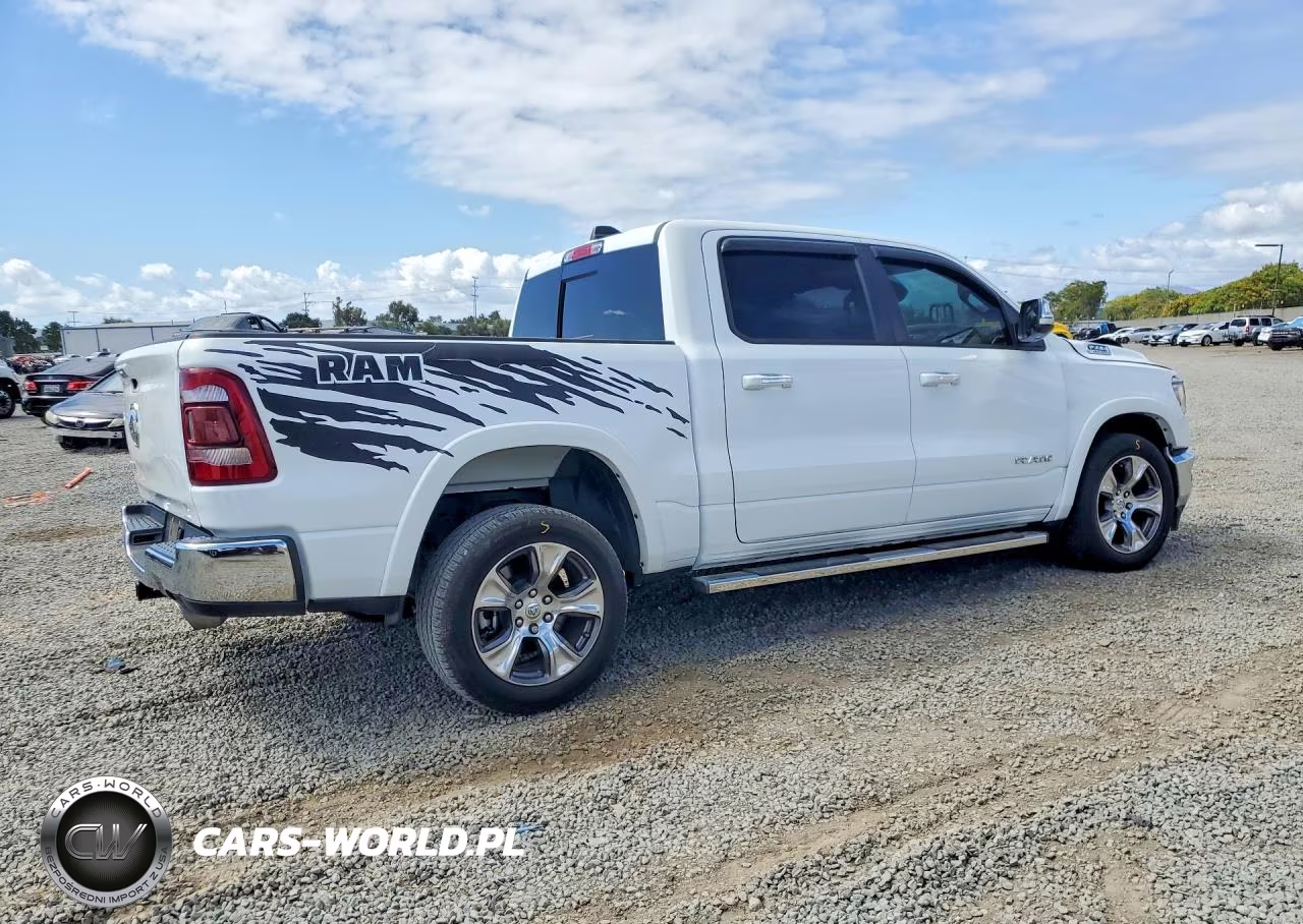 2020 Ram 1500 Laramie VIN:1C6RREJTXLN160792 - 3