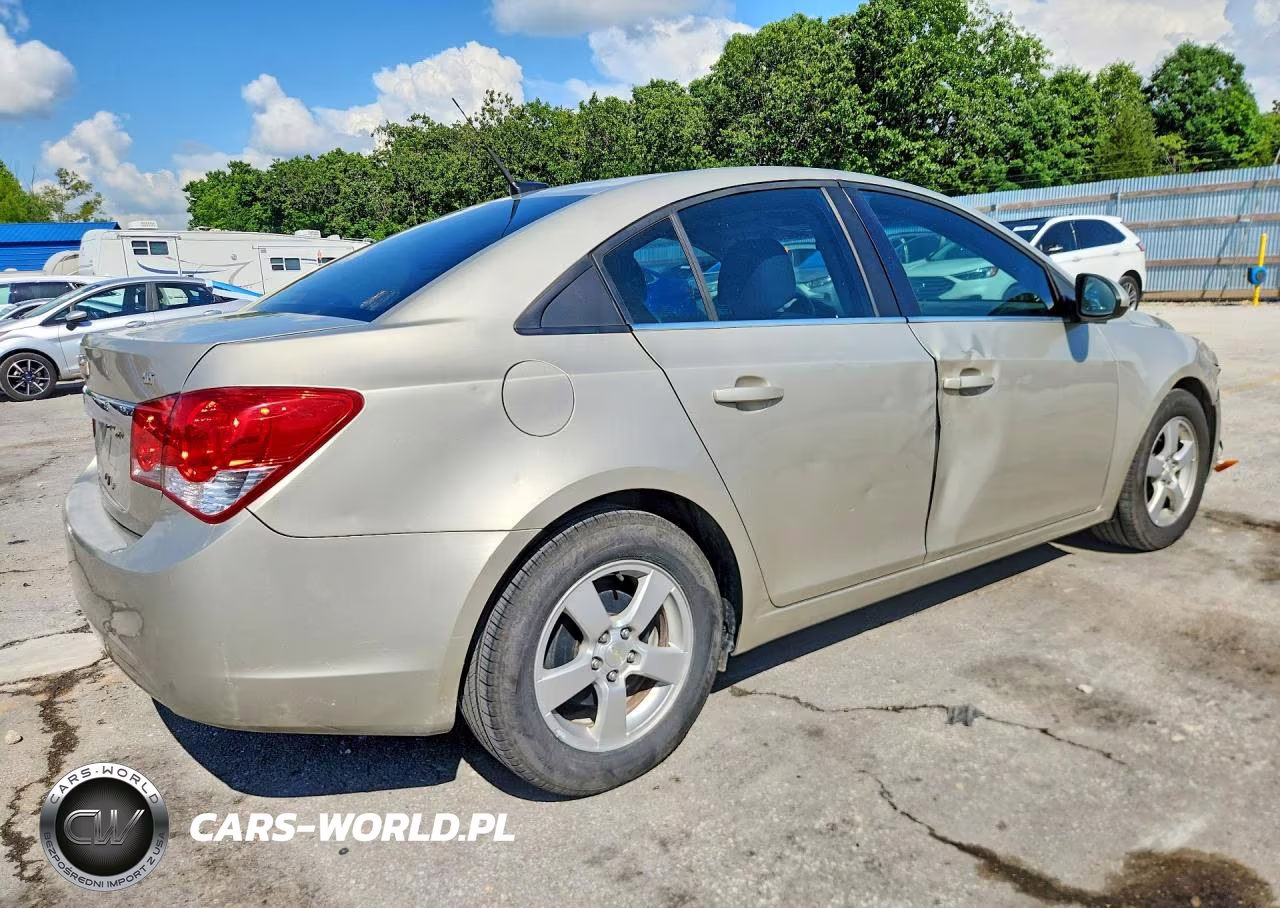 2014 Chevrolet Cruze Lt VIN:1G1PC5SB2E7425101 - 3