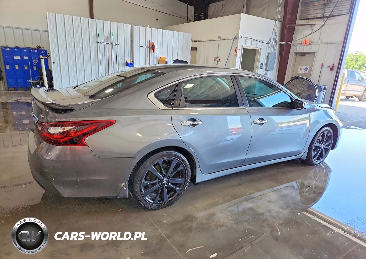 2017 Nissan Altima 2.5 Sr VIN:1N4AL3APXHC177809 - 3