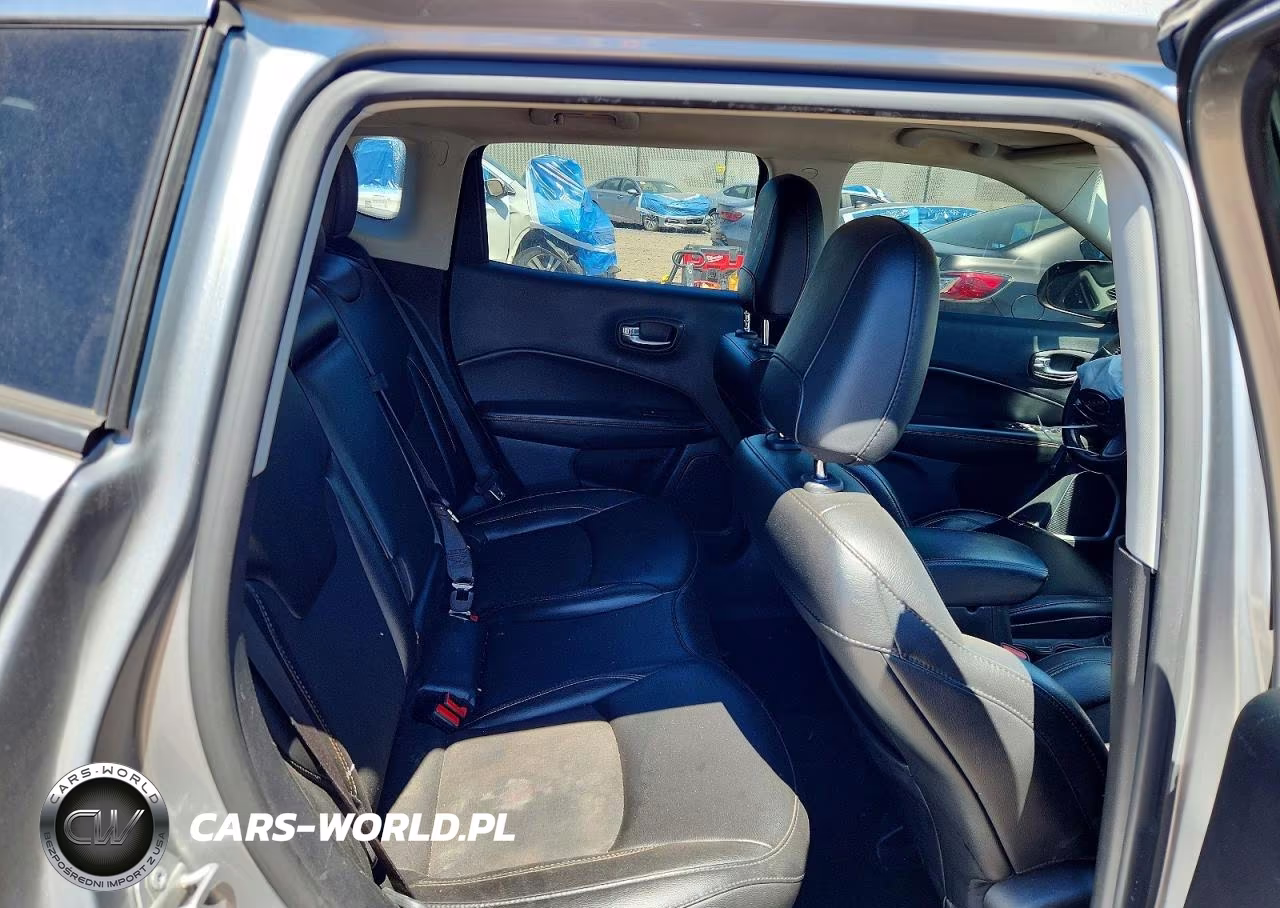 2020 Jeep Compass Latitude VIN:3C4NJDBB8LT219398 - 11
