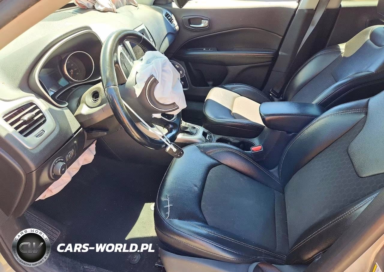 2020 Jeep Compass Latitude VIN:3C4NJDBB8LT219398 - 7