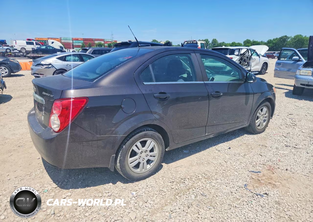 2013 Chevrolet Sonic Lt VIN:1G1JC5SG8D4213644 - 3