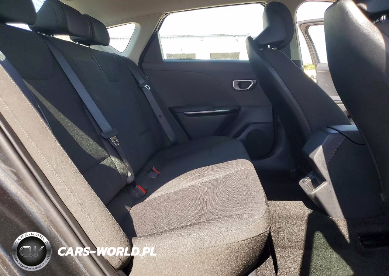 2026 Kia K4 Lxs VIN:3KPFT4DE9TE317592 - 10