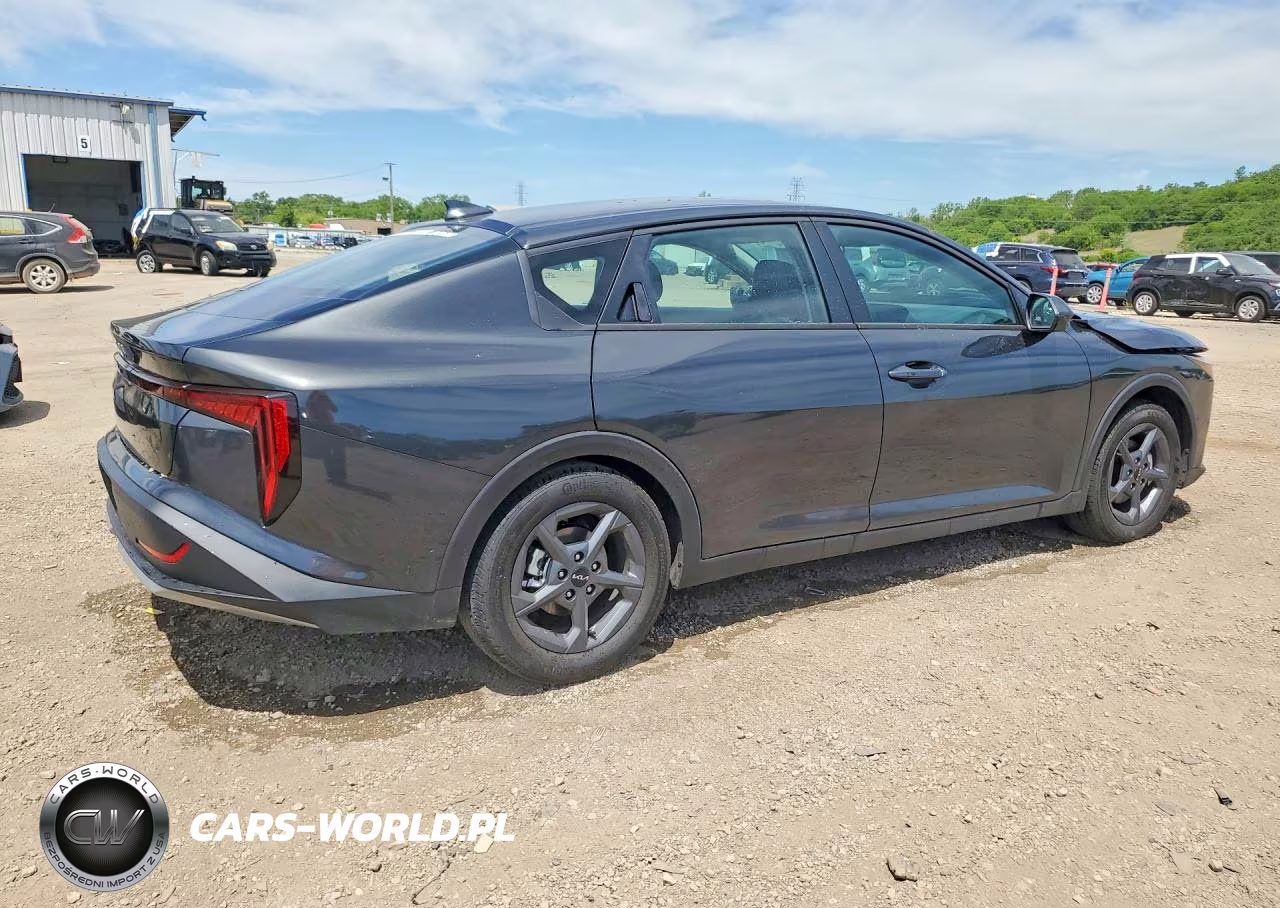 2026 Kia K4 Lxs VIN:3KPFT4DE9TE317592 - 3