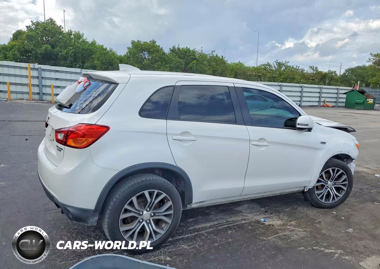 2017 Mitsubishi Outlander Sport Es VIN:JA4AP3AU5HZ058688 - 3