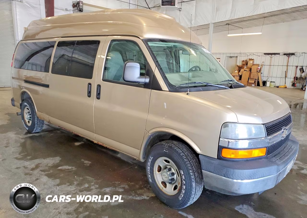 2007 Chevrolet Express G3500 VIN:1GAHG39U871242568 - 4