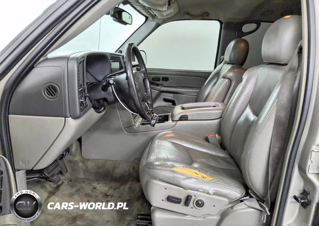 2004 Chevrolet Tahoe C1500 VIN:1GNEC13T54R174096 - 7