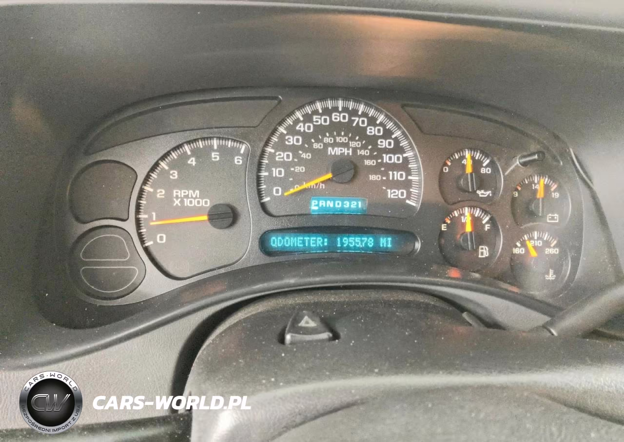 2004 Chevrolet Tahoe C1500 VIN:1GNEC13T54R174096 - 9
