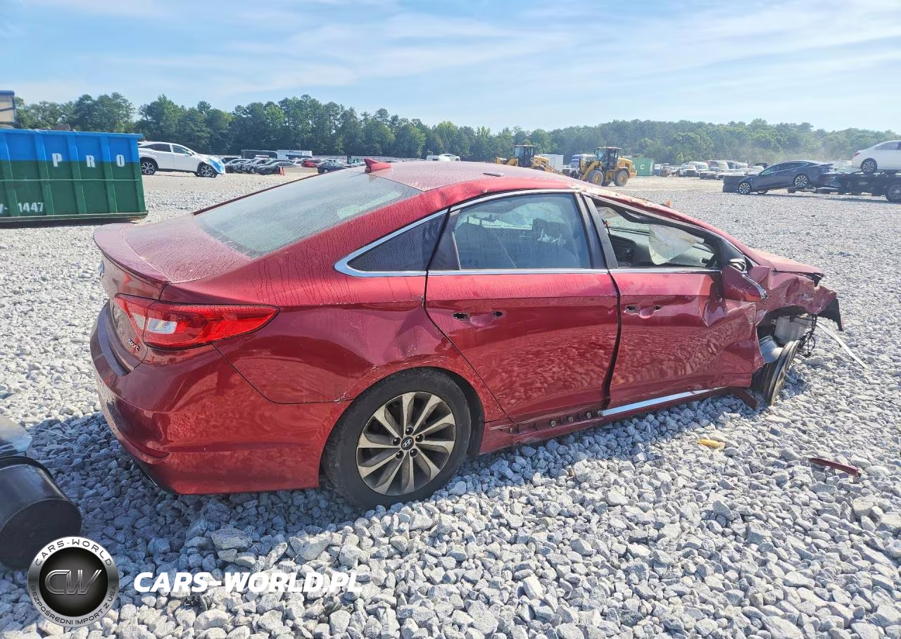 2015 Hyundai Sonata Sport VIN:5NPE34AF4FH093334 - 3