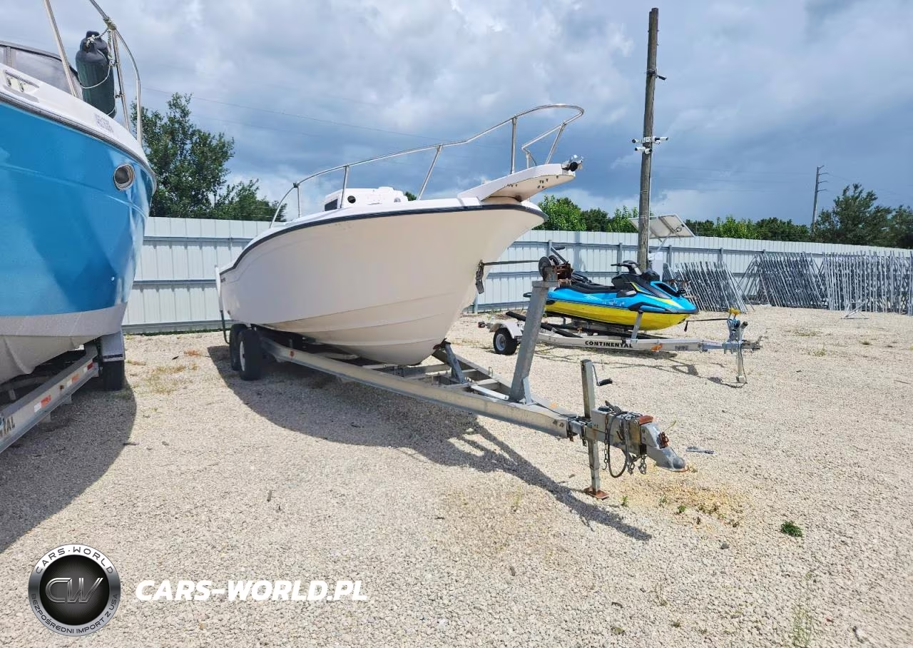 1997 Grady White Boat
