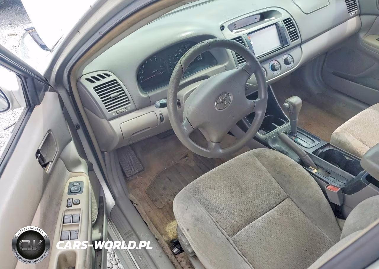 2003 Toyota Camry Le VIN:4T1BE32K33U129496 - 8