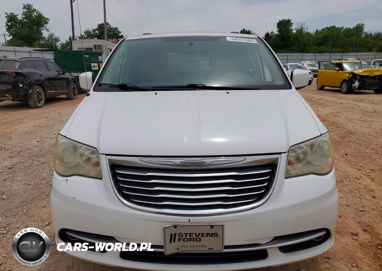 2014 Chrysler Town & Country Touring VIN:2C4RC1BG2ER124119 - 5