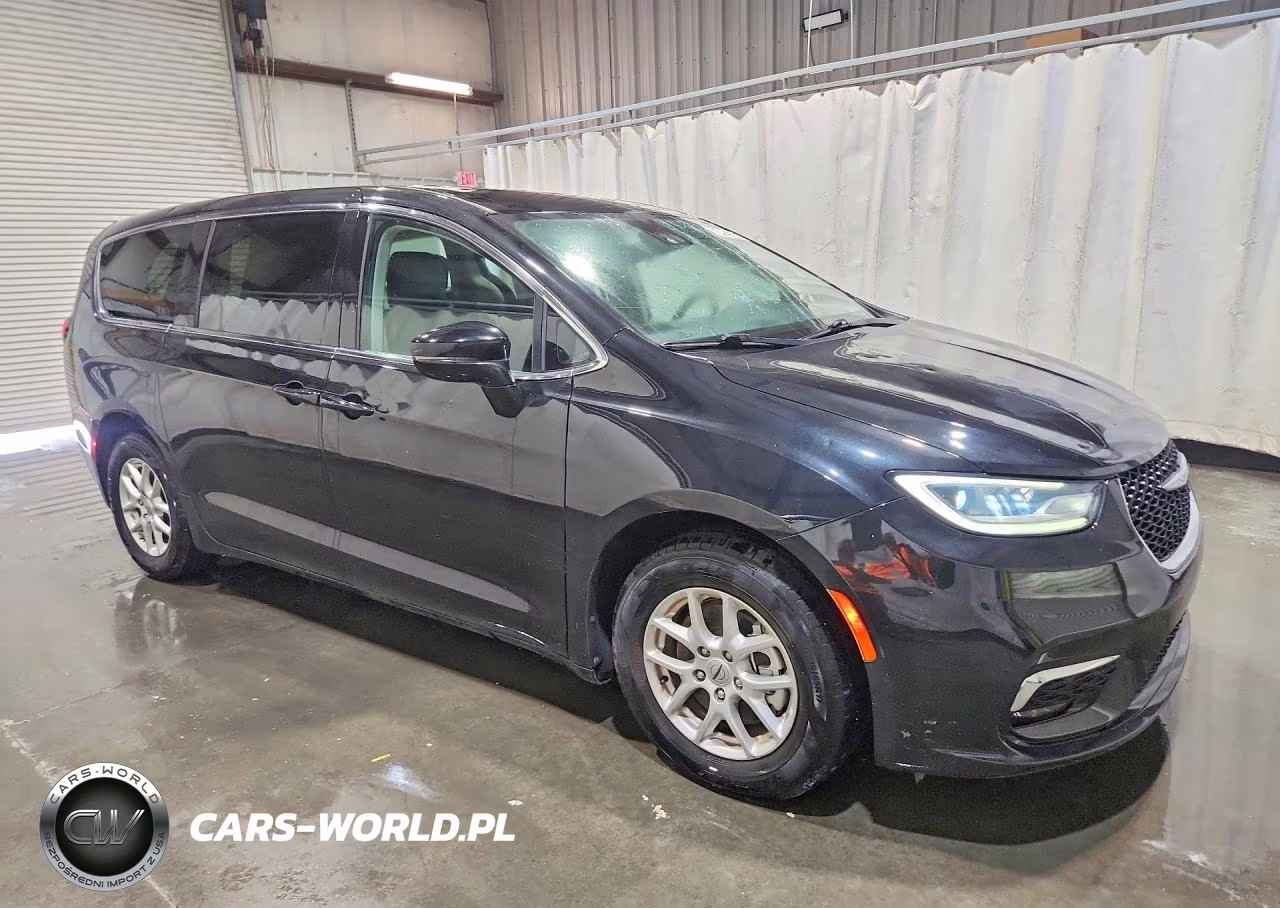 2024 Chrysler Pacifica Touring L VIN:2C4RC1BG2RR101946 - 4
