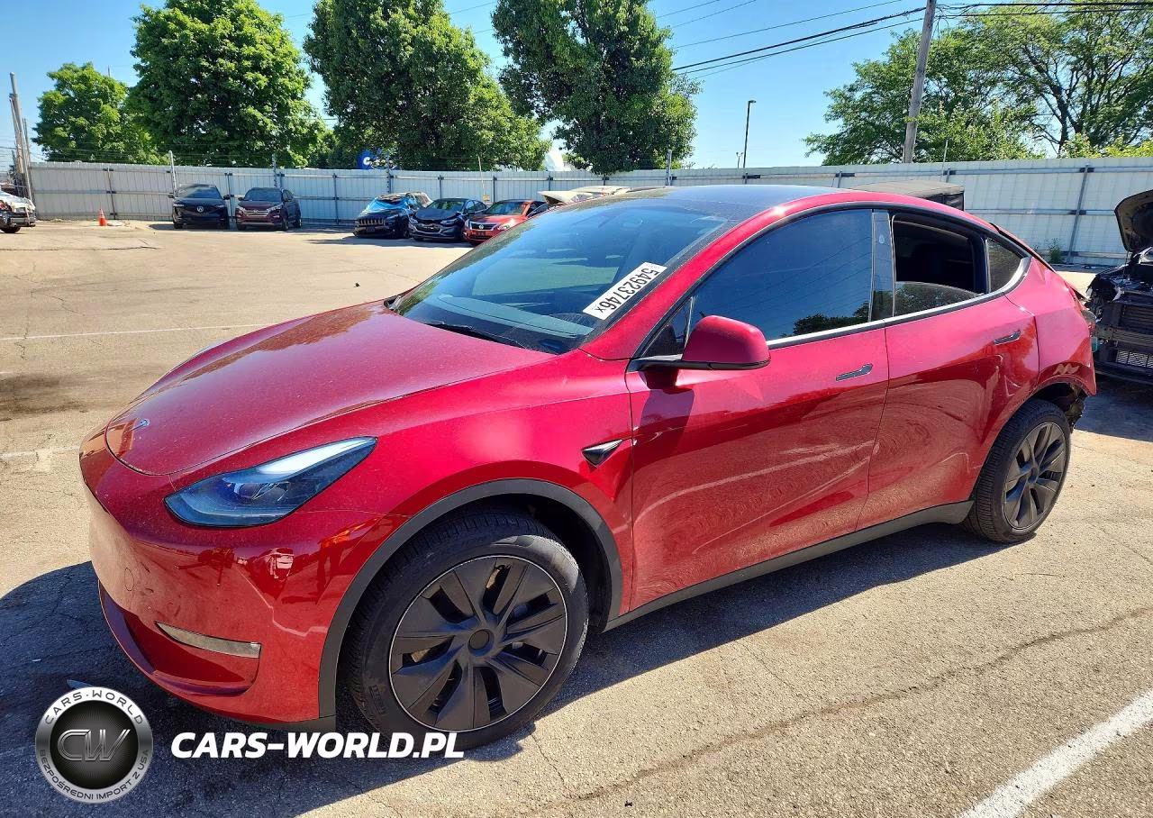 2024 Tesla Model Y – zdjęcie 1 z 12