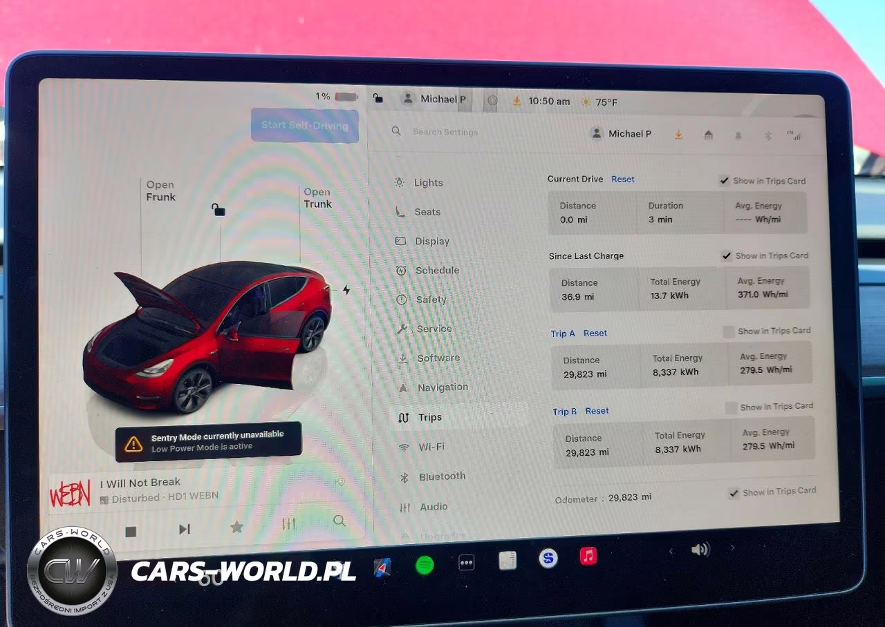 2024 Tesla Model Y VIN:7SAYGAEEXRF181277 - 9