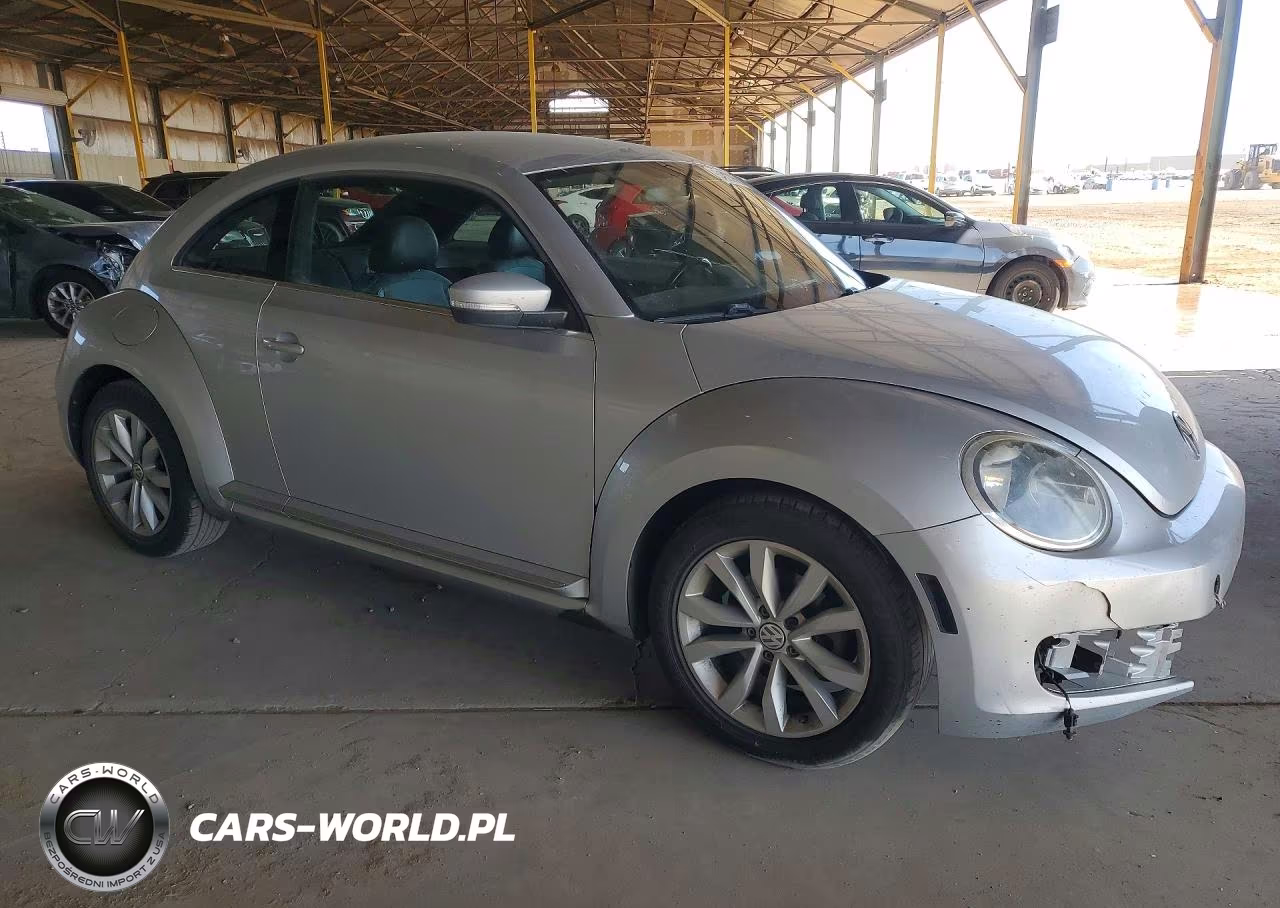 2013 Volkswagen Beetle VIN:3VWRL7AT1DM621389 - 4