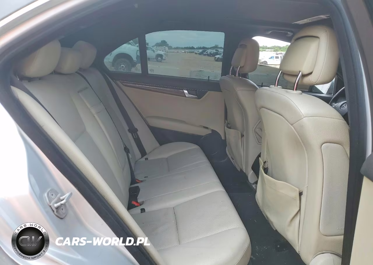 2011 Mercedes-Benz C 300 VIN:WDDGF5EB7BR162166 - 10
