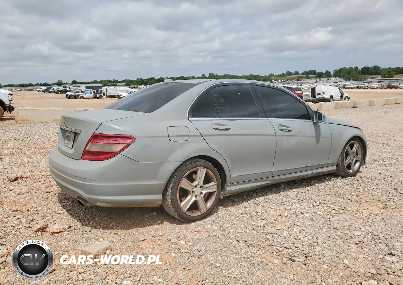 2011 Mercedes-Benz C 300 VIN:WDDGF5EB7BR162166 - 3