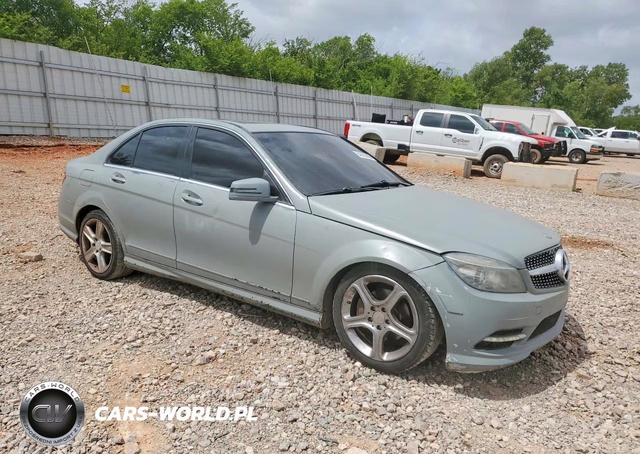 2011 Mercedes-Benz C 300 VIN:WDDGF5EB7BR162166 - 4