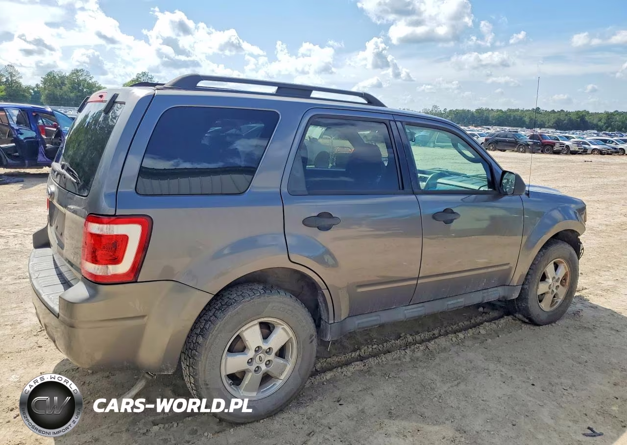 2009 Ford Escape Xlt VIN:1FMCU03G99KA12414 - 3