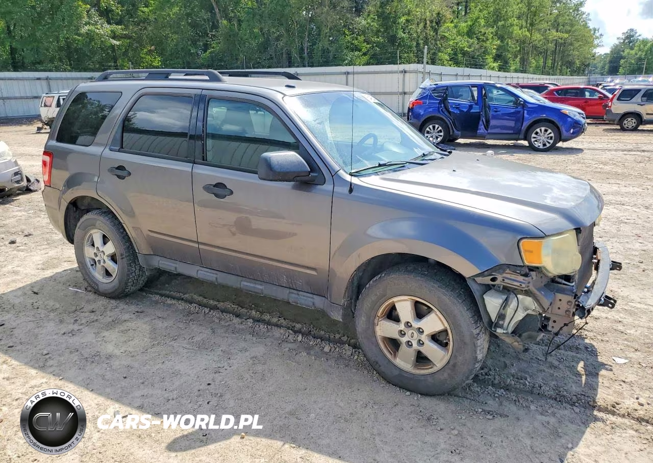 2009 Ford Escape Xlt VIN:1FMCU03G99KA12414 - 4