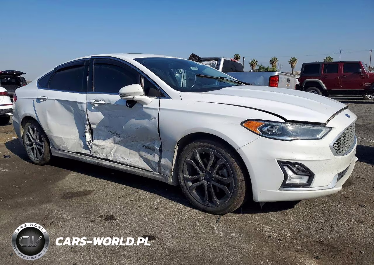 2019 Ford Fusion Titanium VIN:3FA6P0RU8KR156064 - 4