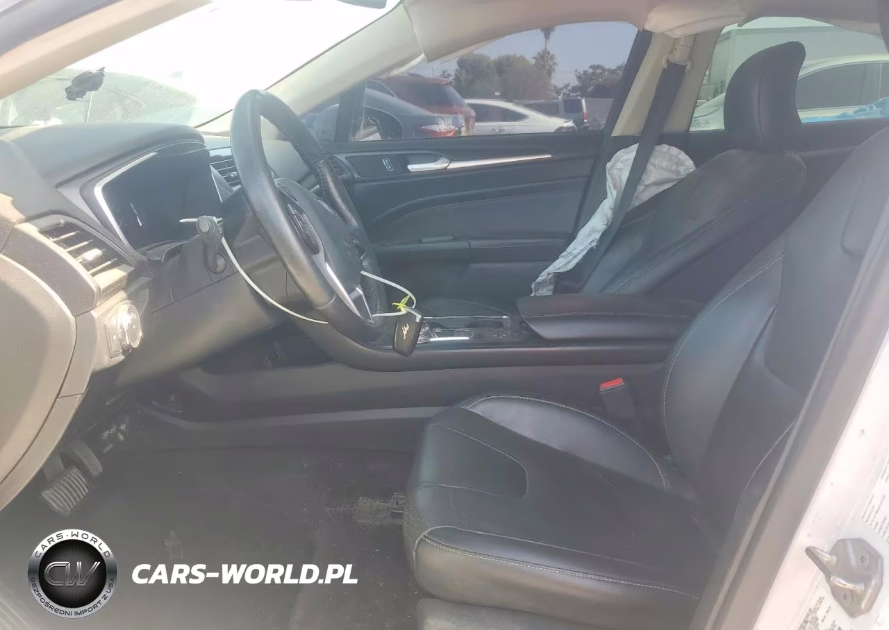 2019 Ford Fusion Titanium VIN:3FA6P0RU8KR156064 - 7