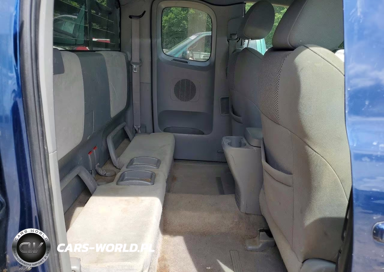 2005 Toyota Tacoma Access Cab VIN:5TEUU42N75Z106555 - 10
