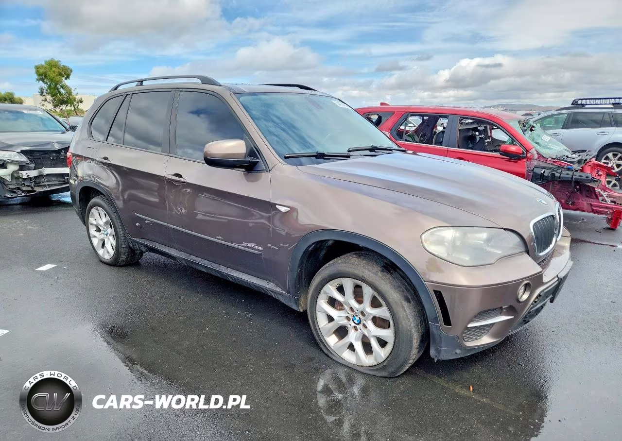 2013 BMW X5 xDrive35I VIN:5UXZV4C55D0B17314 - 4
