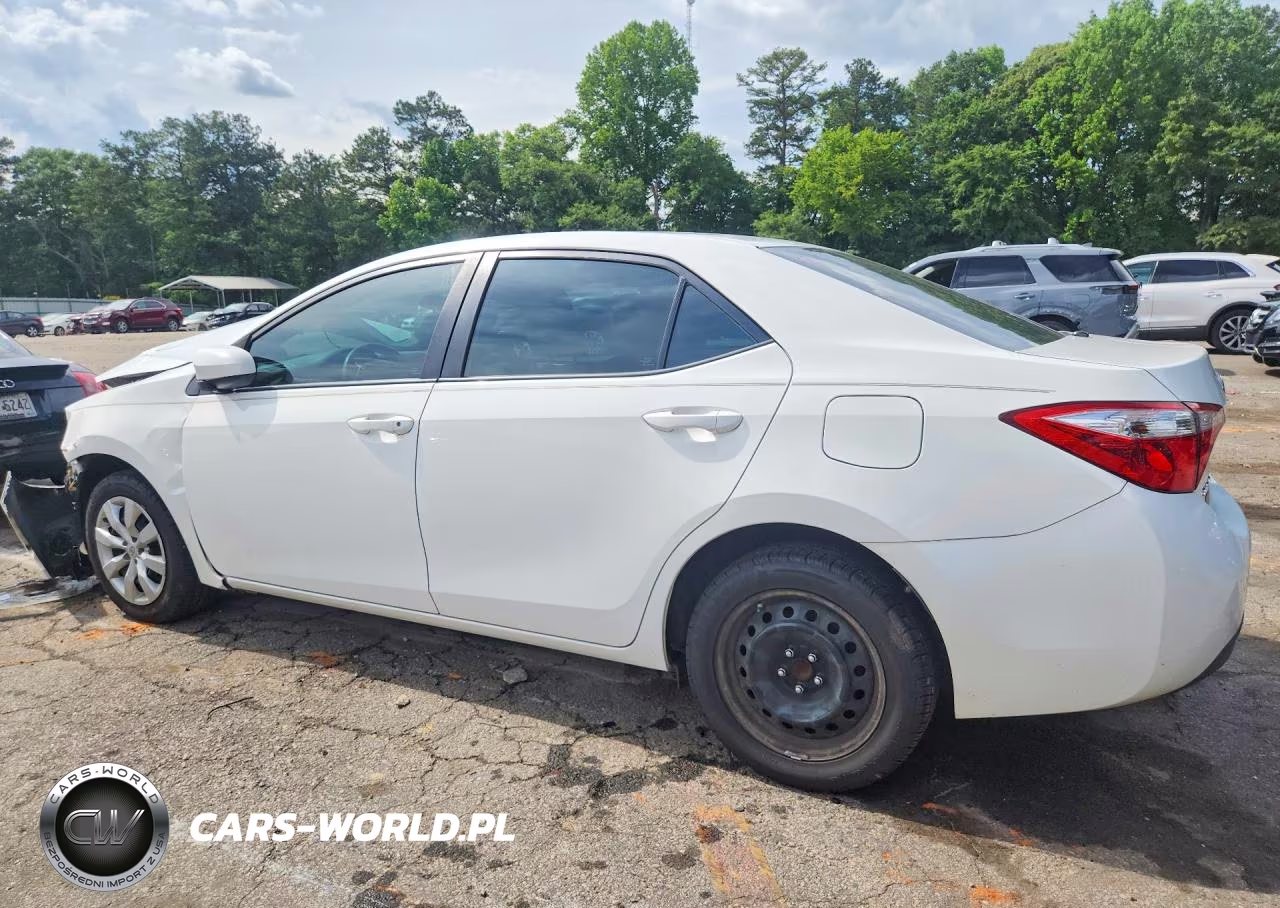 2016 Toyota Corolla Le VIN:2T1BURHE2GC686592 - 2