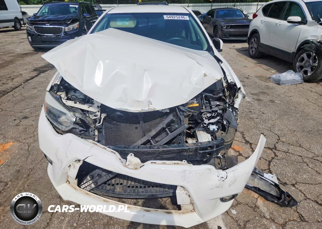 2016 Toyota Corolla Le VIN:2T1BURHE2GC686592 - 5