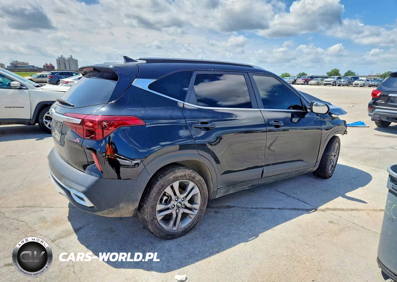2021 Kia Seltos S VIN:KNDEU2AA3M7225751 - 3