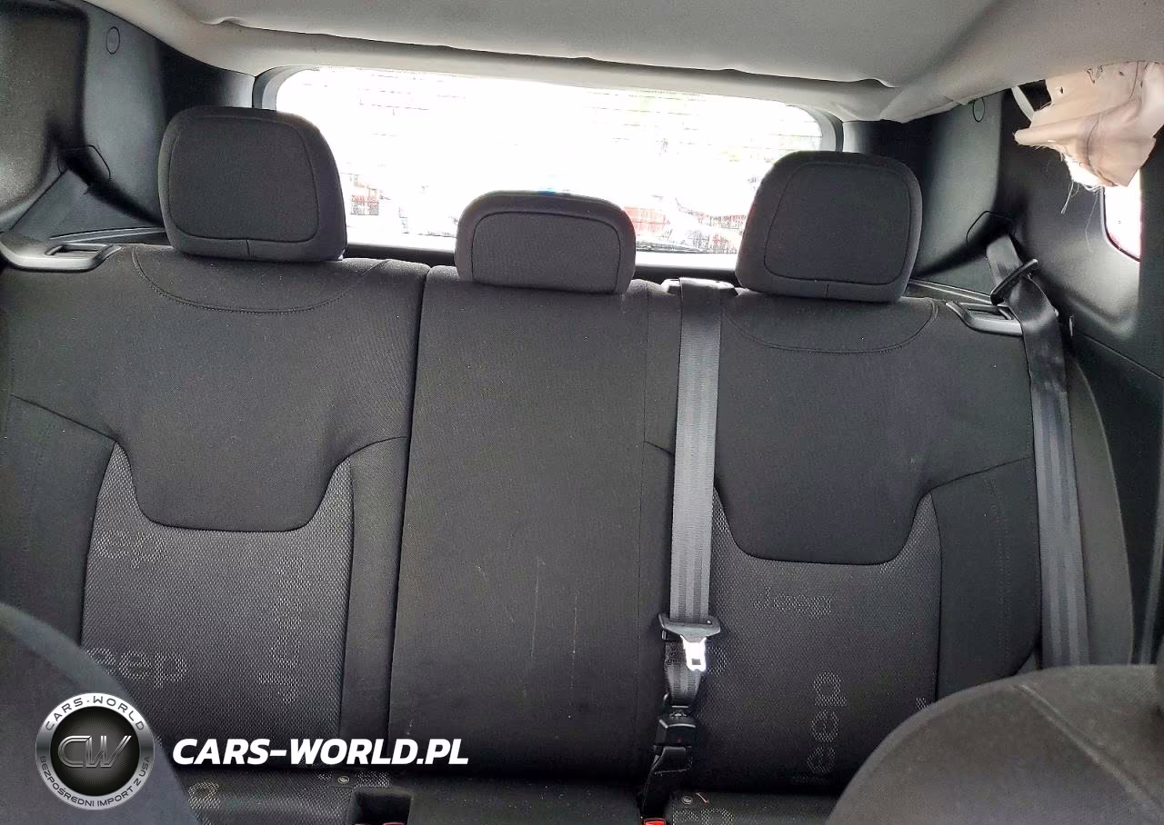 2015 Jeep Renegade Latitude VIN:ZACCJABT1FPB42674 - 10