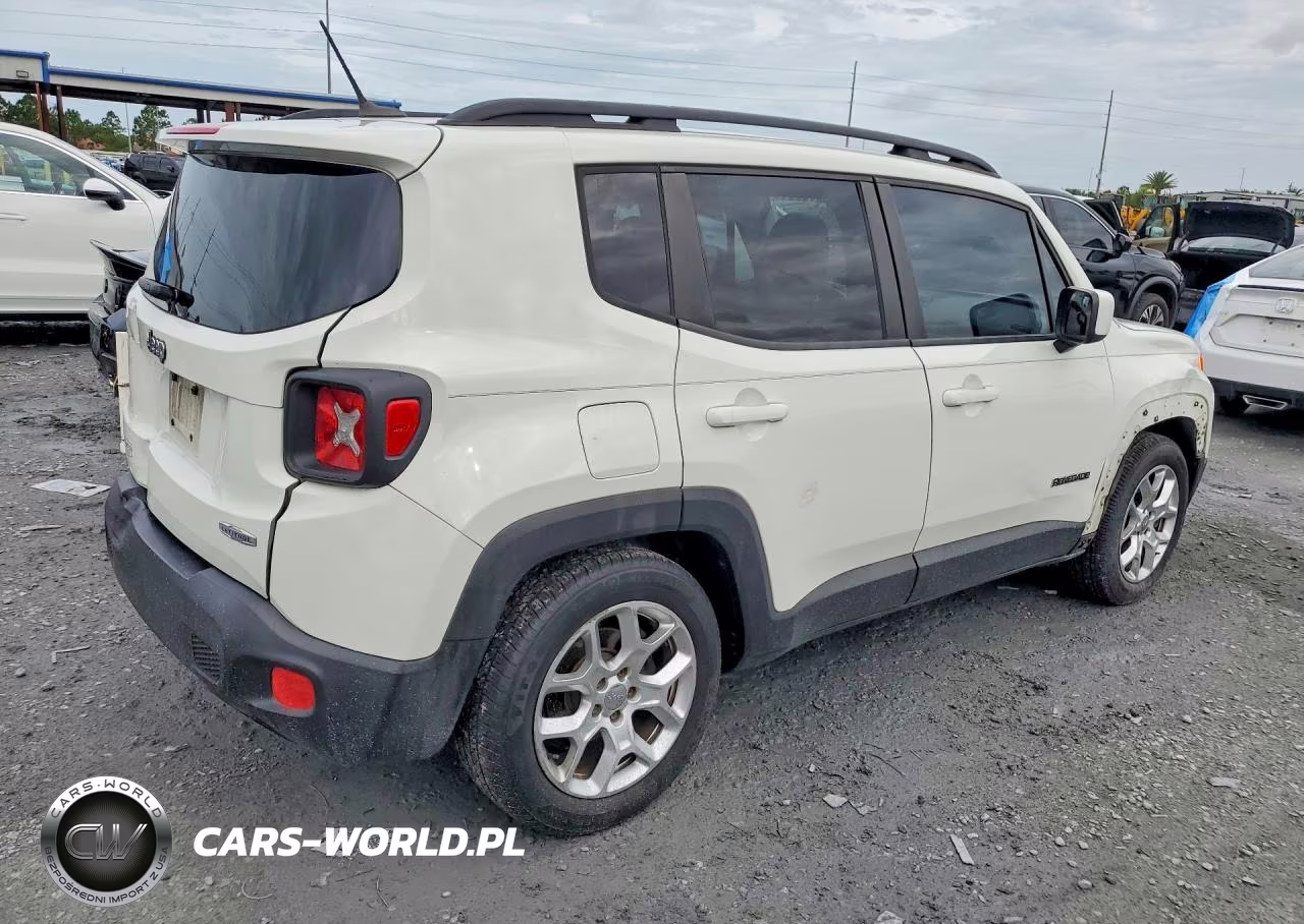 2015 Jeep Renegade Latitude VIN:ZACCJABT1FPB42674 - 3
