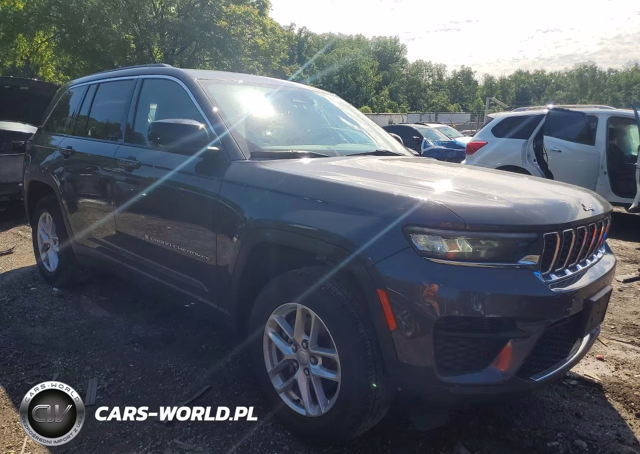 2023 Jeep Grand Cherokee Laredo VIN:1C4RJHAG3PC669449 - 4