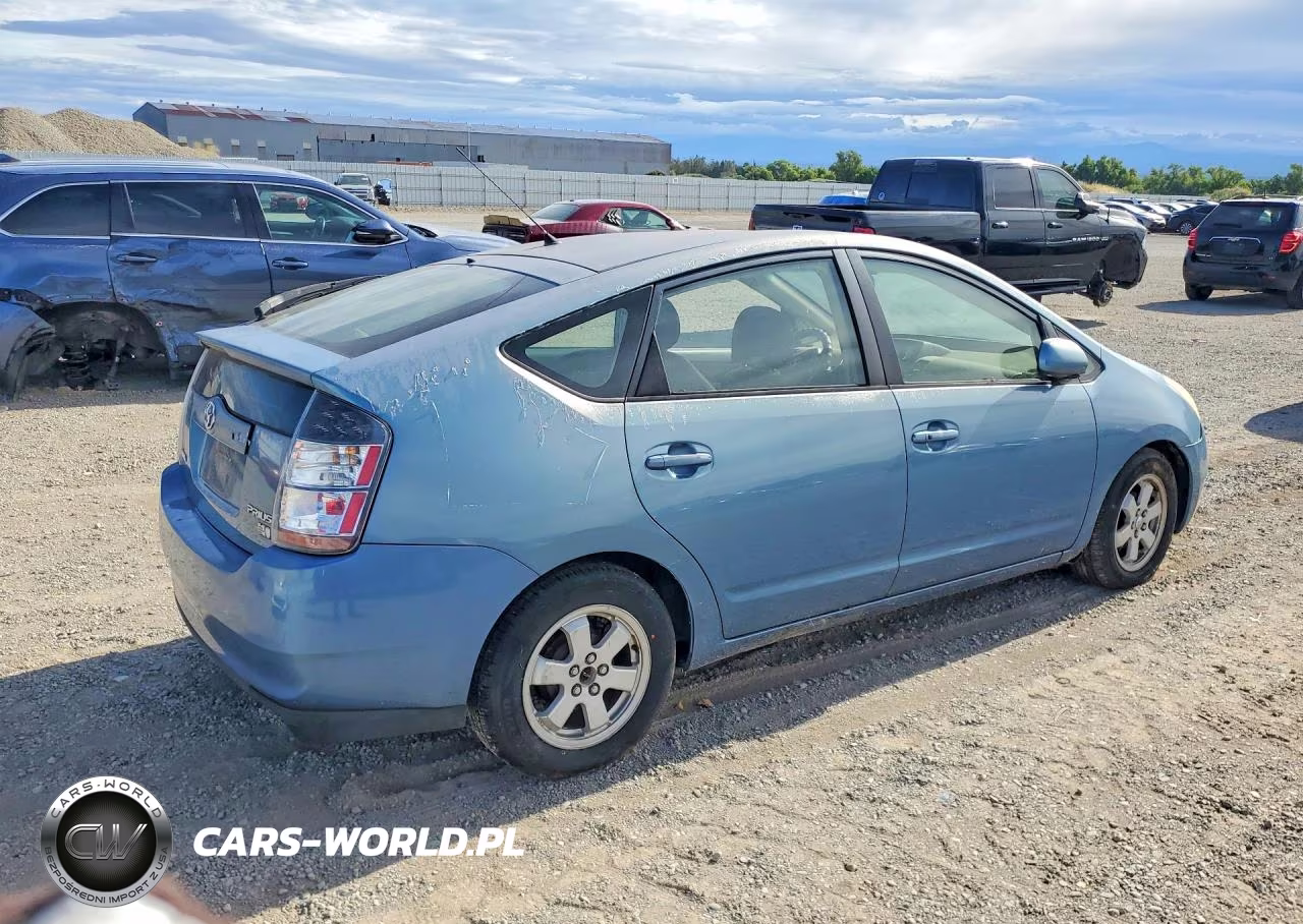 2005 Toyota Prius Base VIN:JTDKB20U553050979 - 3