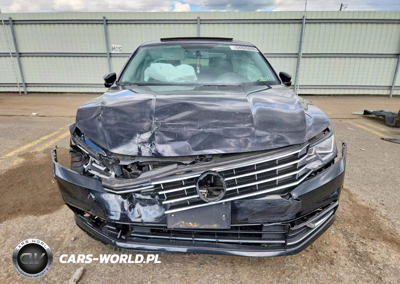 2019 Volkswagen Passat Wolfsburg VIN:1VWLA7A39KC014604 - 5