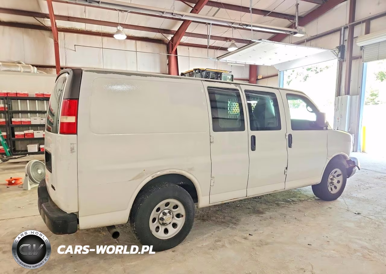 2014 Chevrolet Express G1500 Delivery Van VIN:1GCSGAFX6E1140344 - 3