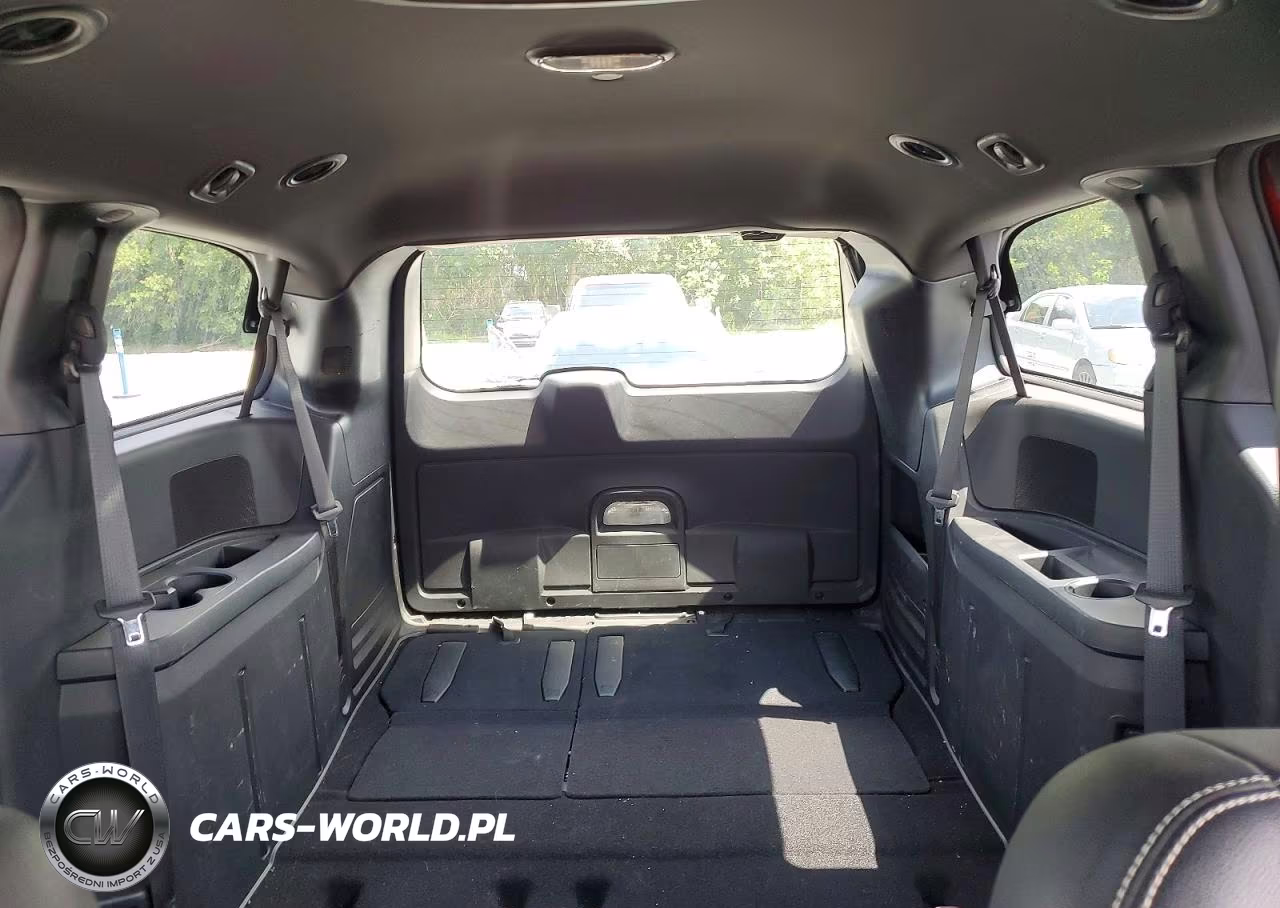 2018 Dodge Grand Caravan Sxt VIN:2C4RDGCG2JR136568 - 10
