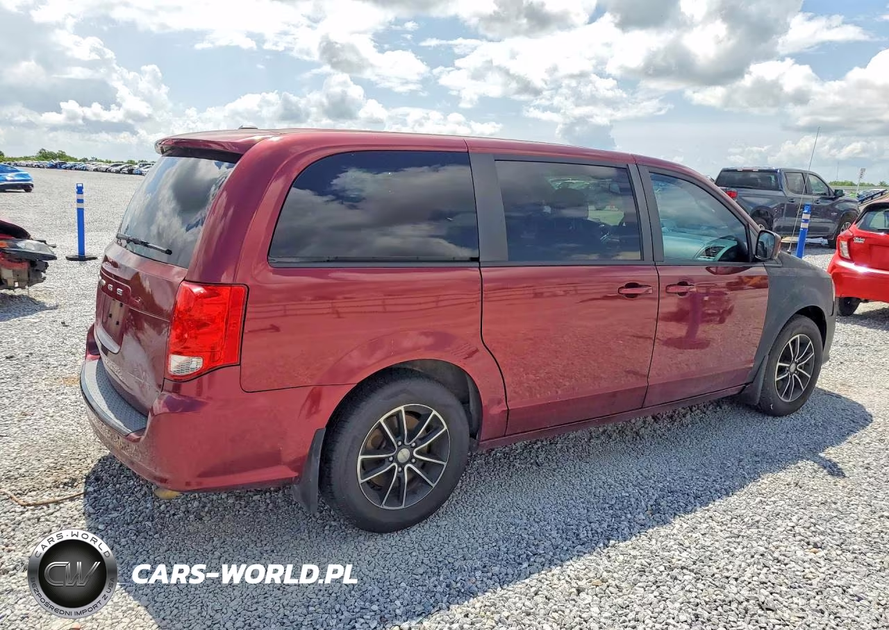 2018 Dodge Grand Caravan Sxt VIN:2C4RDGCG2JR136568 - 3