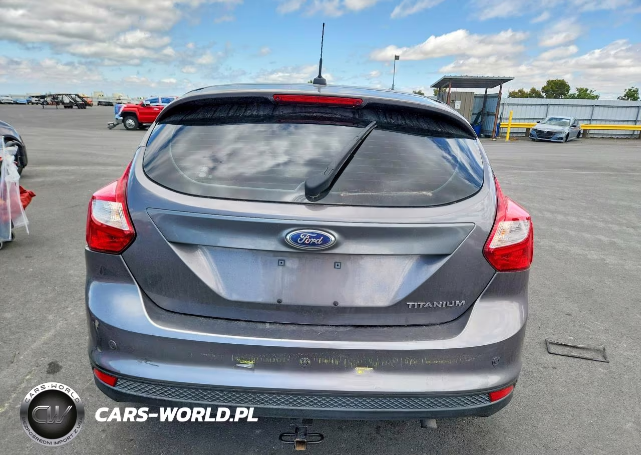 2012 Ford Focus Titanium VIN:1FAHP3N20CL343412 - 6
