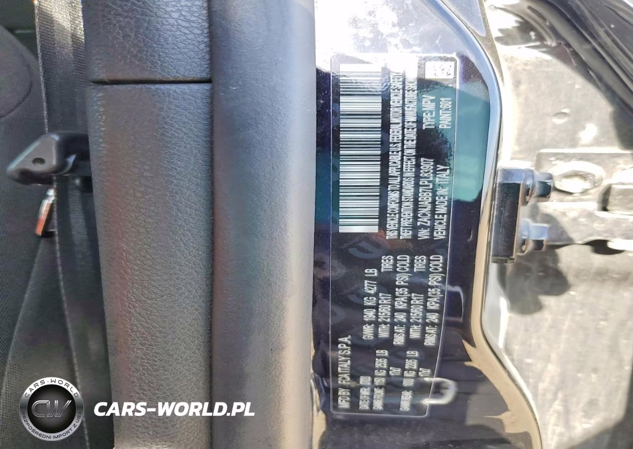2020 Jeep Renegade Latitude VIN:ZACNJABB7LPL83907 - 13